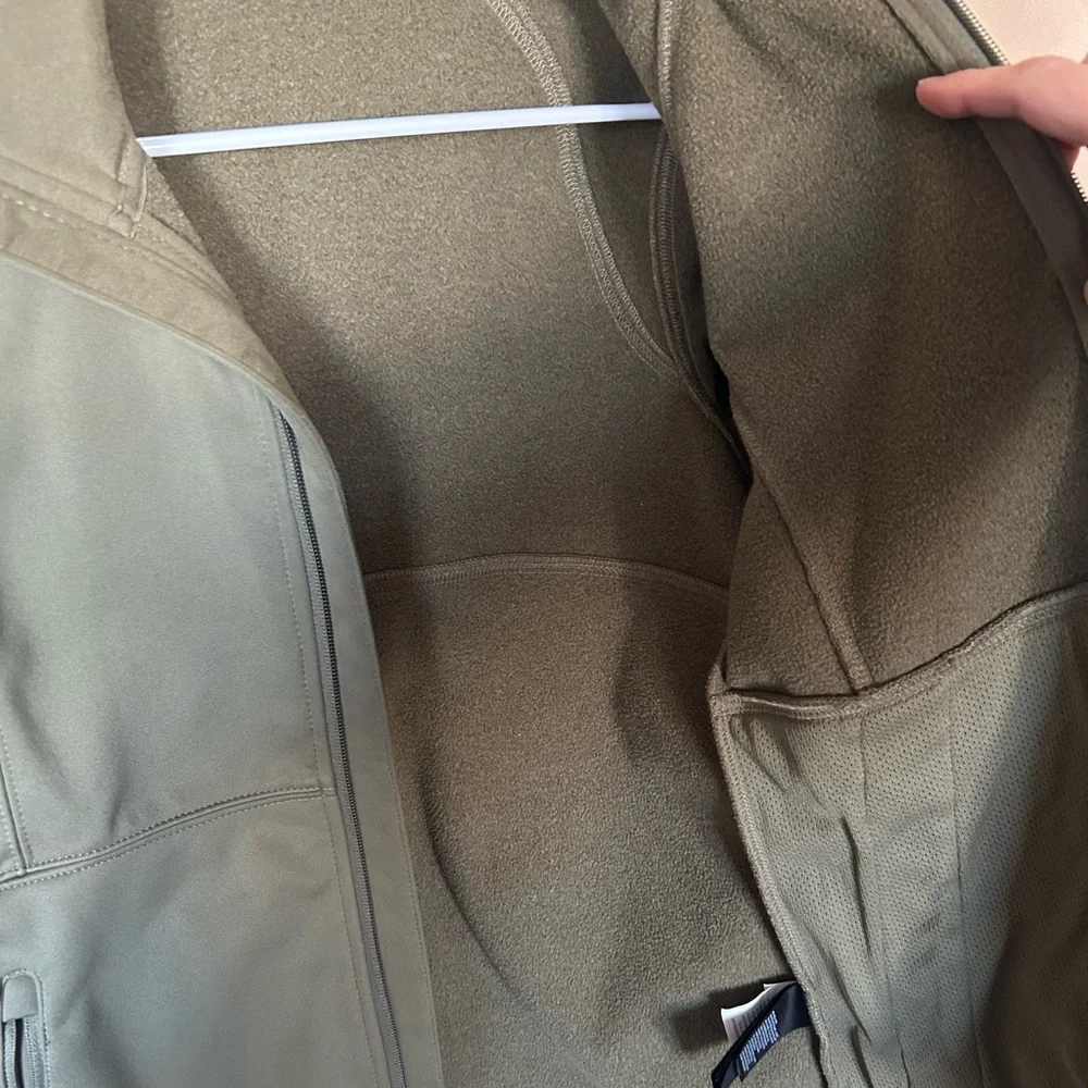 The North Face Jacket XS - EUC see note - Picture 9 of 16